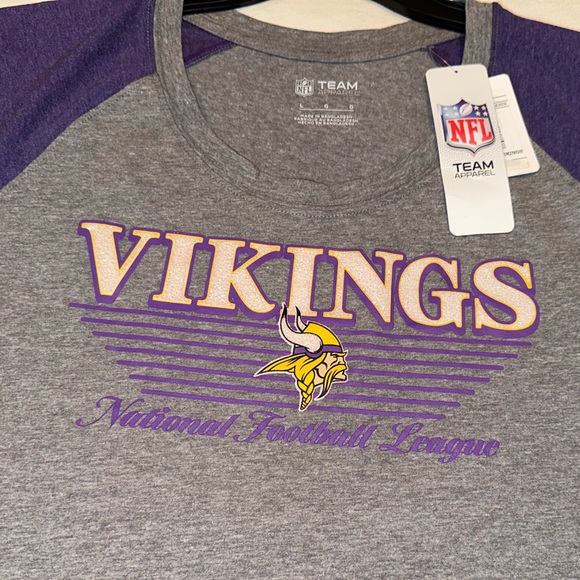Women’s Minnesota Vikings Tshirt Gray & Purple Size Large NWT NFL Fan Apparel - Picture 3 of 8